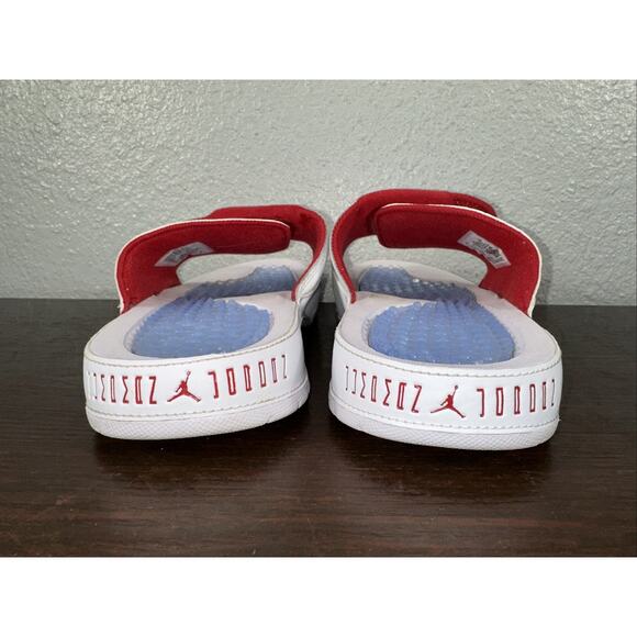 Jordan Hydro XI Retro Slides Size 8 White Red Black Blue AA1336-166 Sandals - Picture 4 of 6